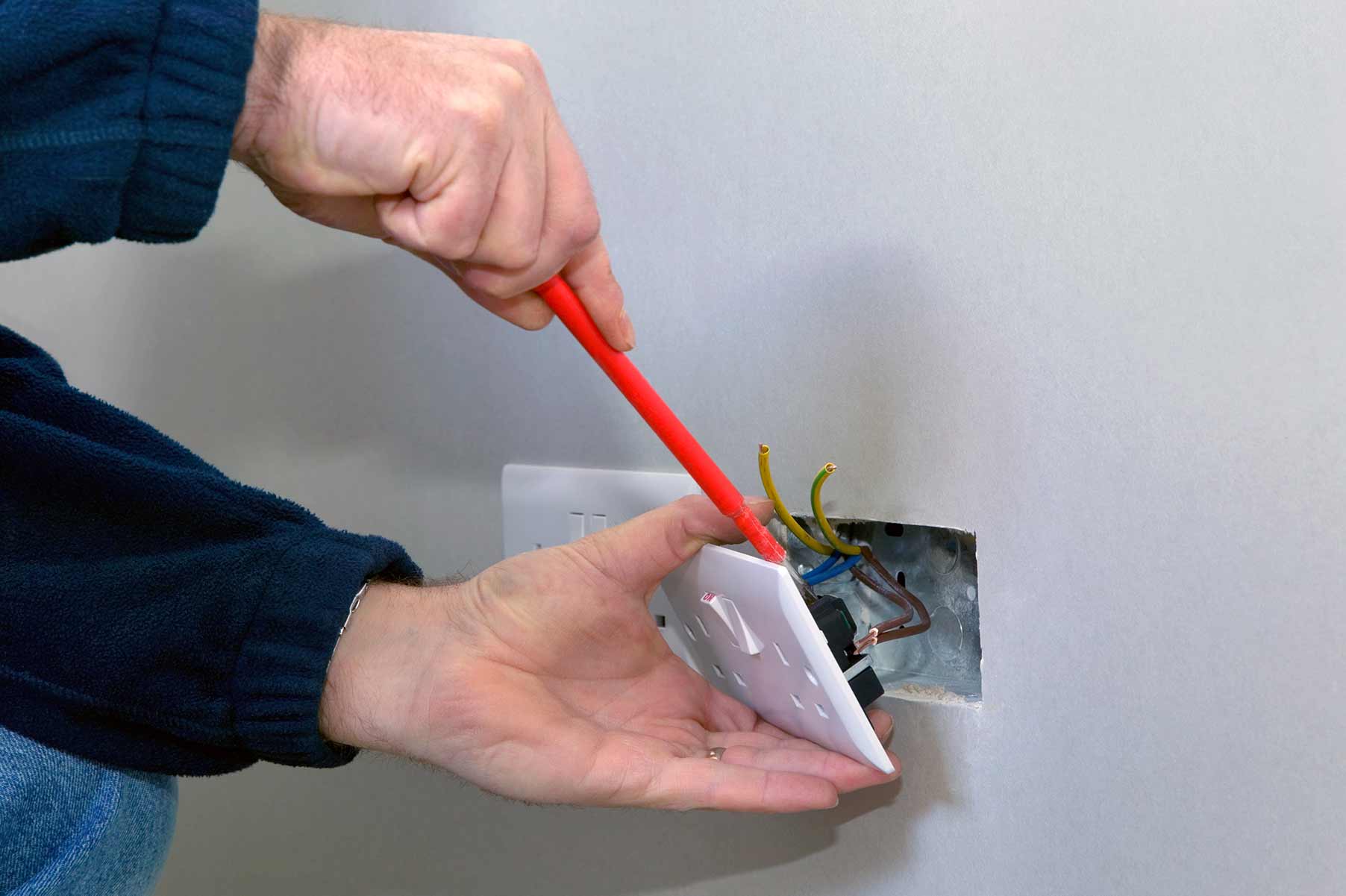 Our electricians can install plug sockets for domestic and commercial proeprties in Seaham Harbour and the local area. 